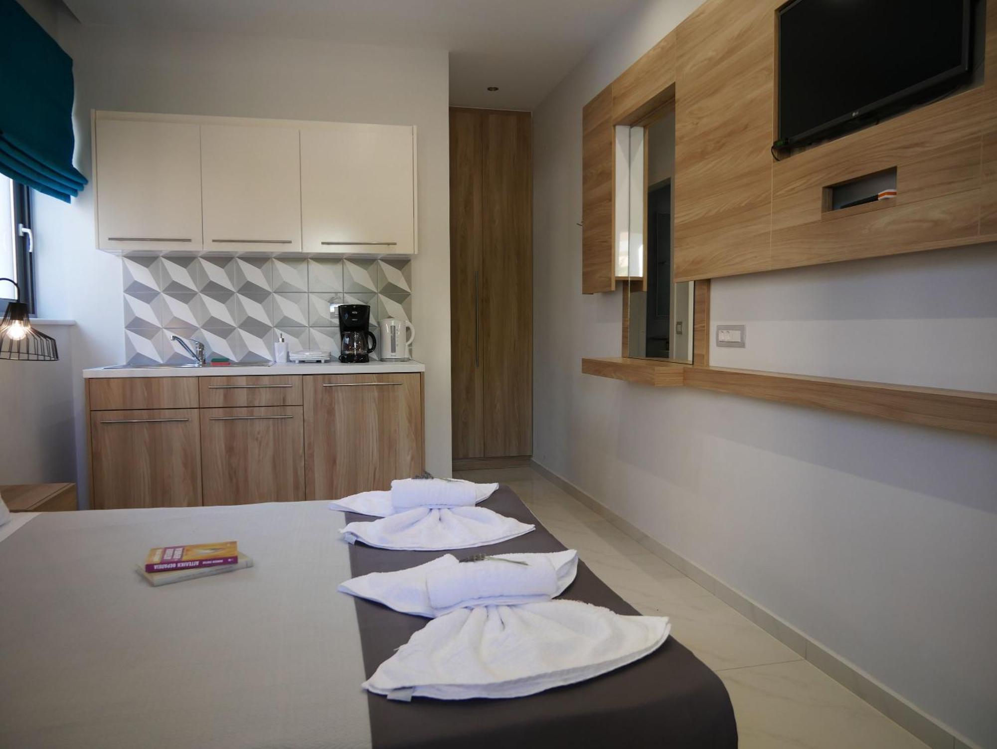 Erotokritos Studios Agia Marina  Екстер'єр фото