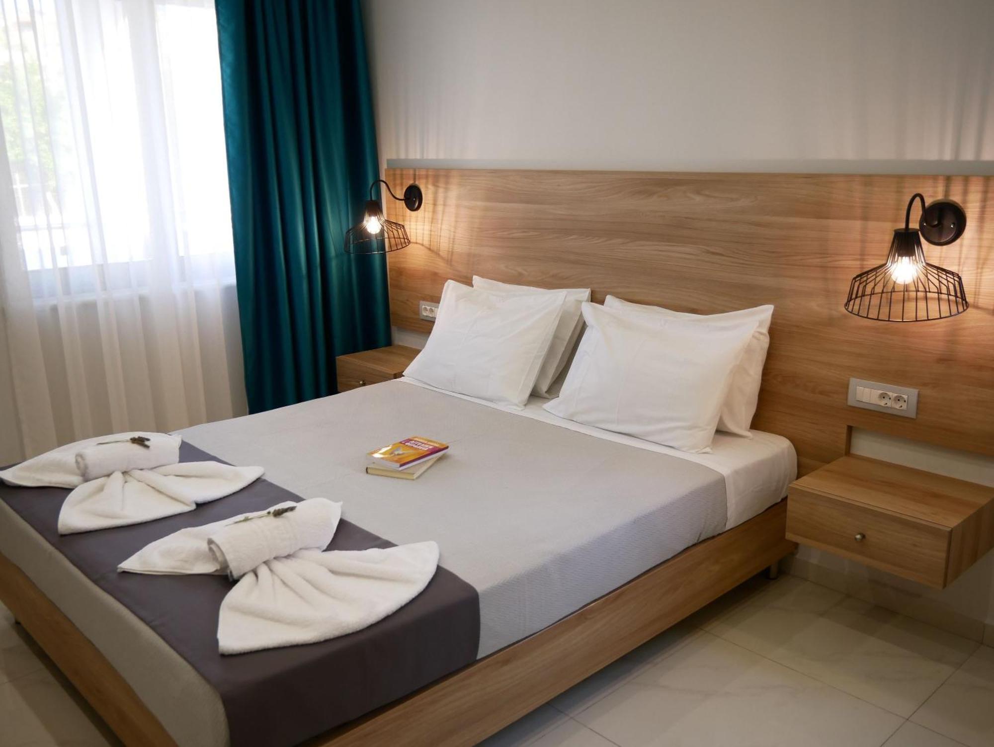 Erotokritos Studios Agia Marina  Екстер'єр фото
