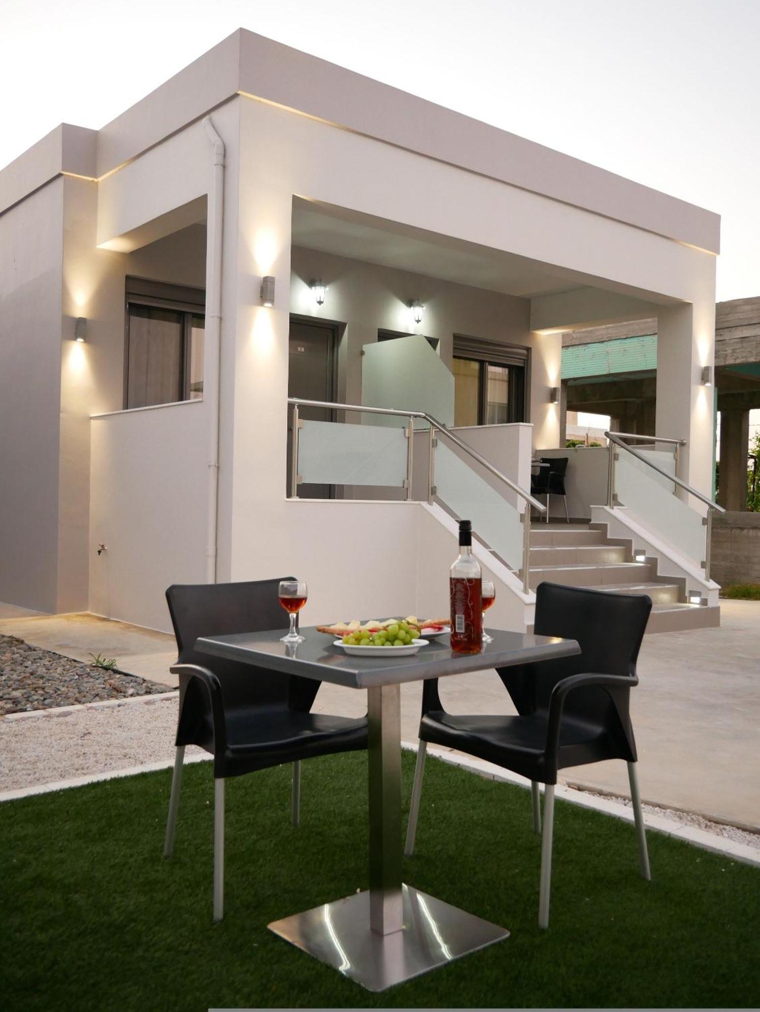 Erotokritos Studios Agia Marina  Екстер'єр фото